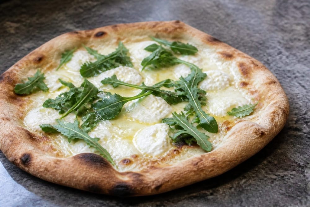 Pizza blanche recette italienne crémeuse et croustillante